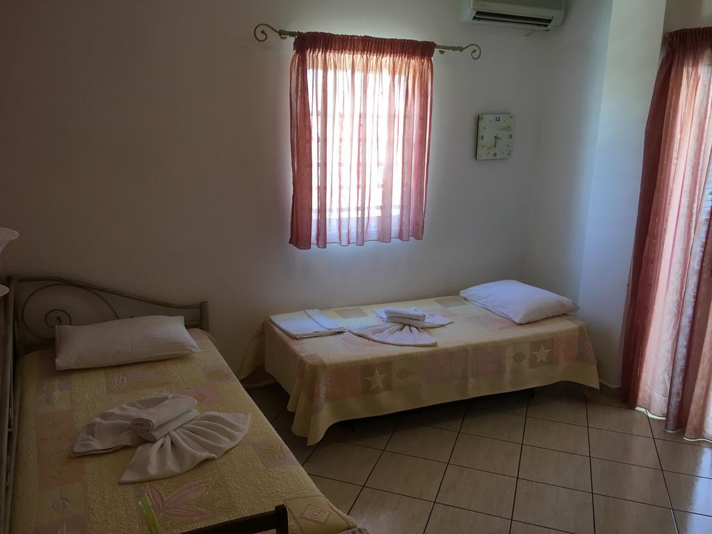 Panorama Elafonisos Hotel ภายนอก รูปภาพ