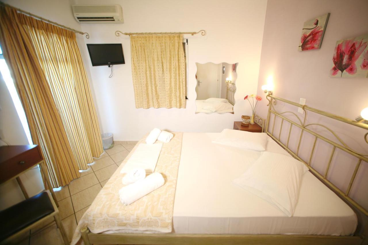 Panorama Elafonisos Hotel ภายนอก รูปภาพ
