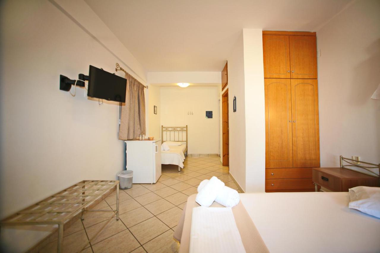 Panorama Elafonisos Hotel ภายนอก รูปภาพ