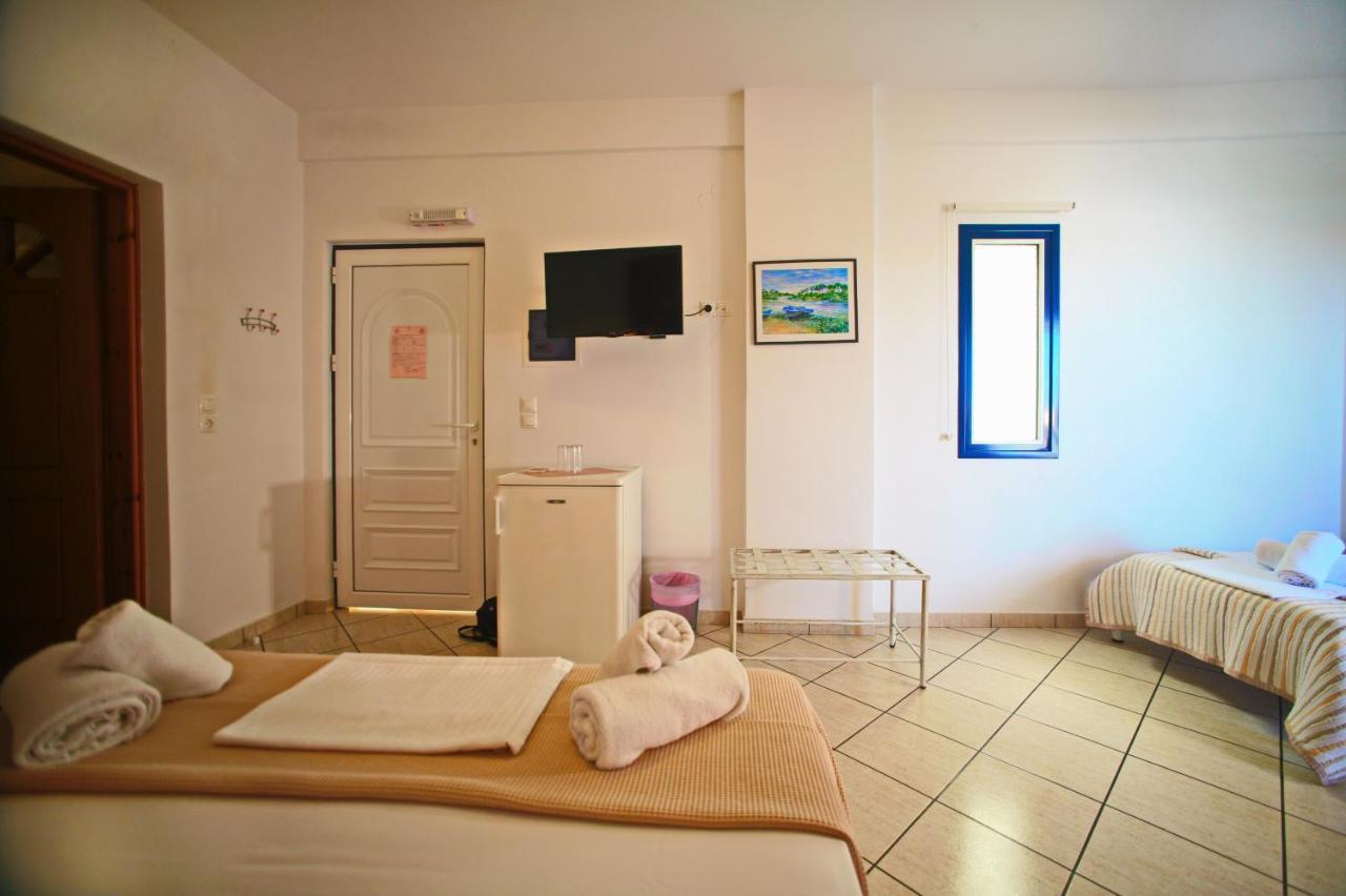 Panorama Elafonisos Hotel ภายนอก รูปภาพ