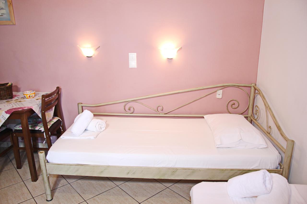 Panorama Elafonisos Hotel ภายนอก รูปภาพ